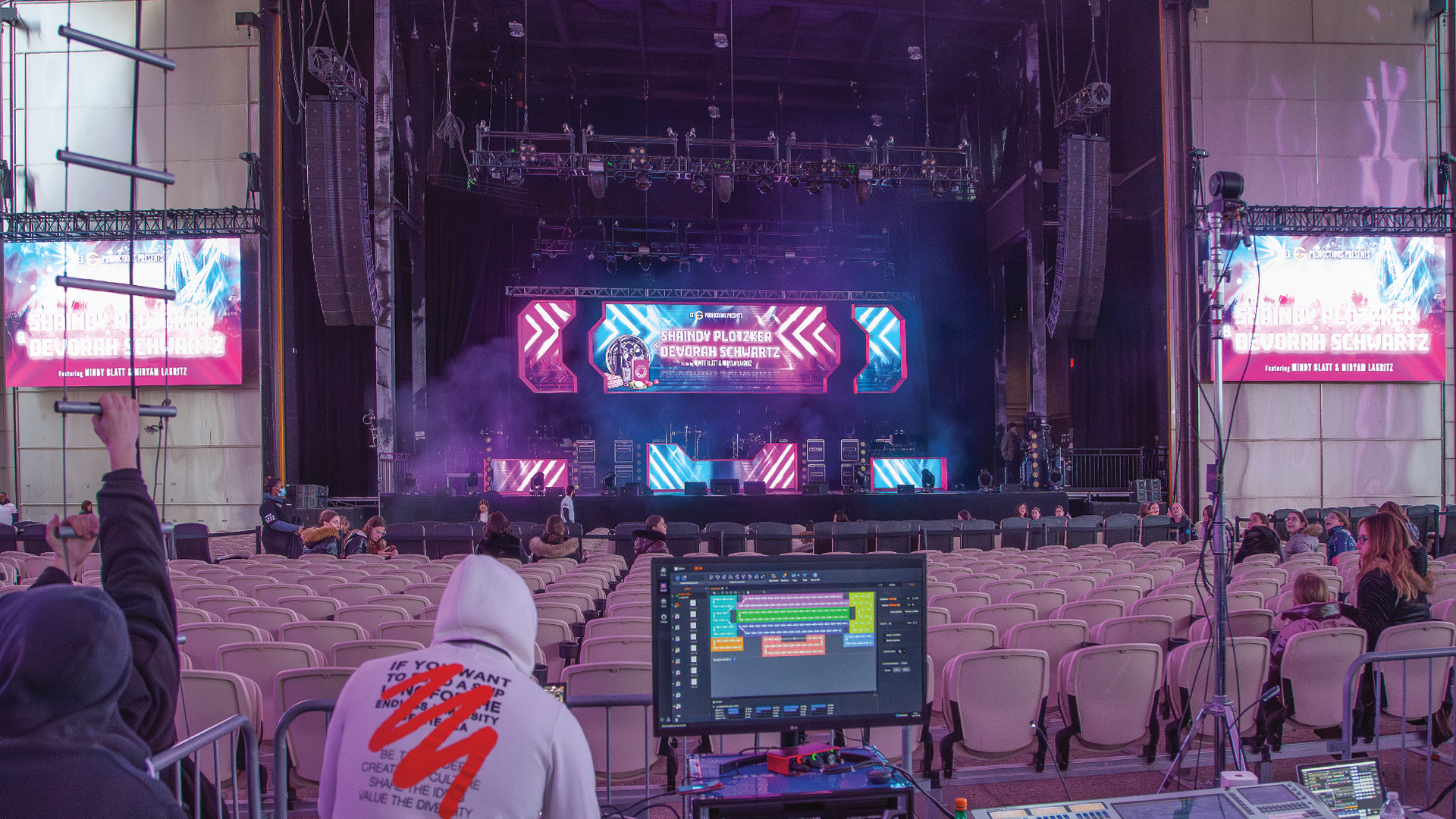 How To Keep Stage Wash Even Across Wide Stages