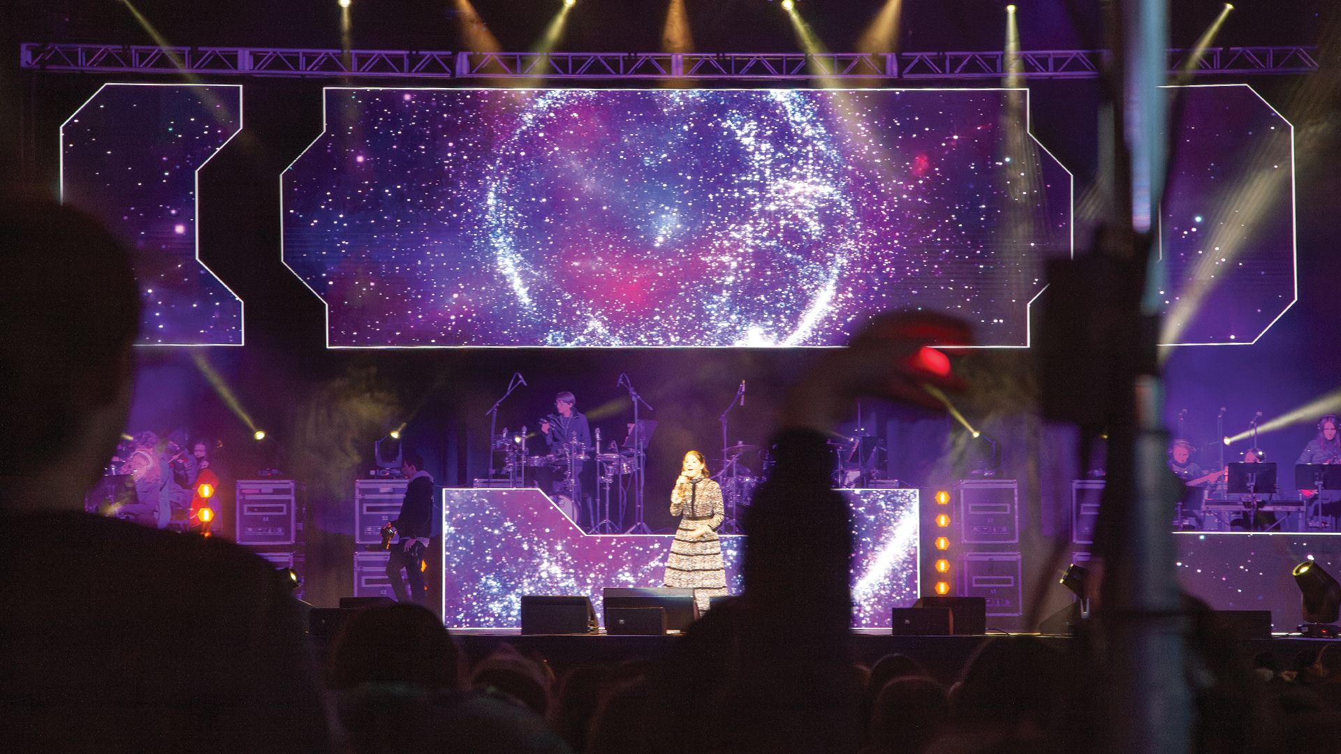 How to Use Projection Mapping with LED Screens